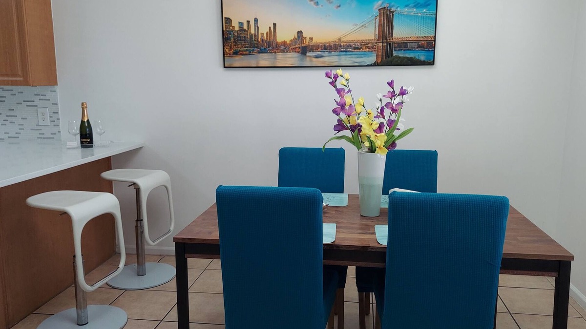 Riviera Beach House | Family Home 3 Bed 2 Bath