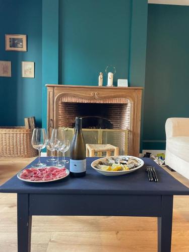 Lanton House | Family Home between Sea and Forest