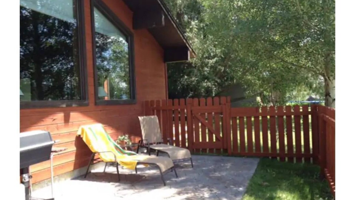 Jackson House | Family home in the middle of an outdoor paradise