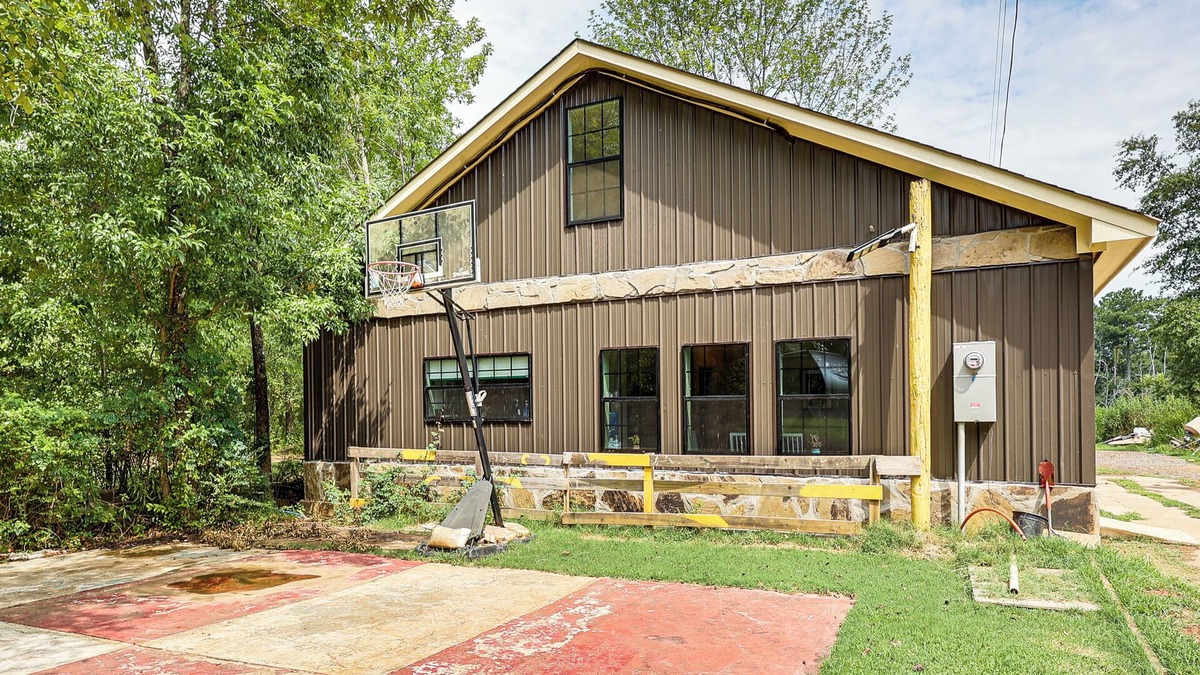 Columbus House | Family Home w/On-Site Waterfall & Pond in Fulton!