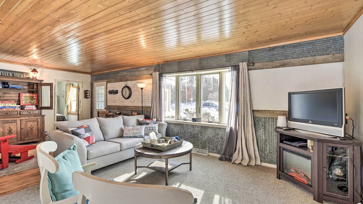 Balsam Lake House | Family Home - Walk to Town & Balsam Lake!