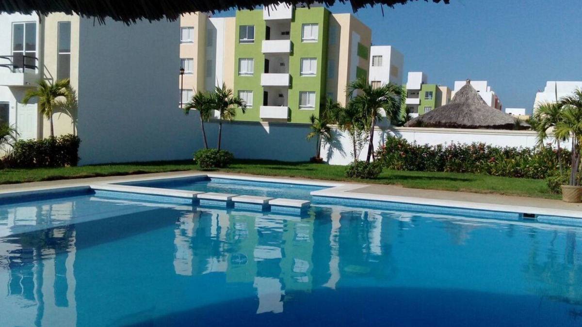Acapulco House | Family House in Acapulco; 6 bedroom/bath, terrace/hunting, 2cars and swimming pool
