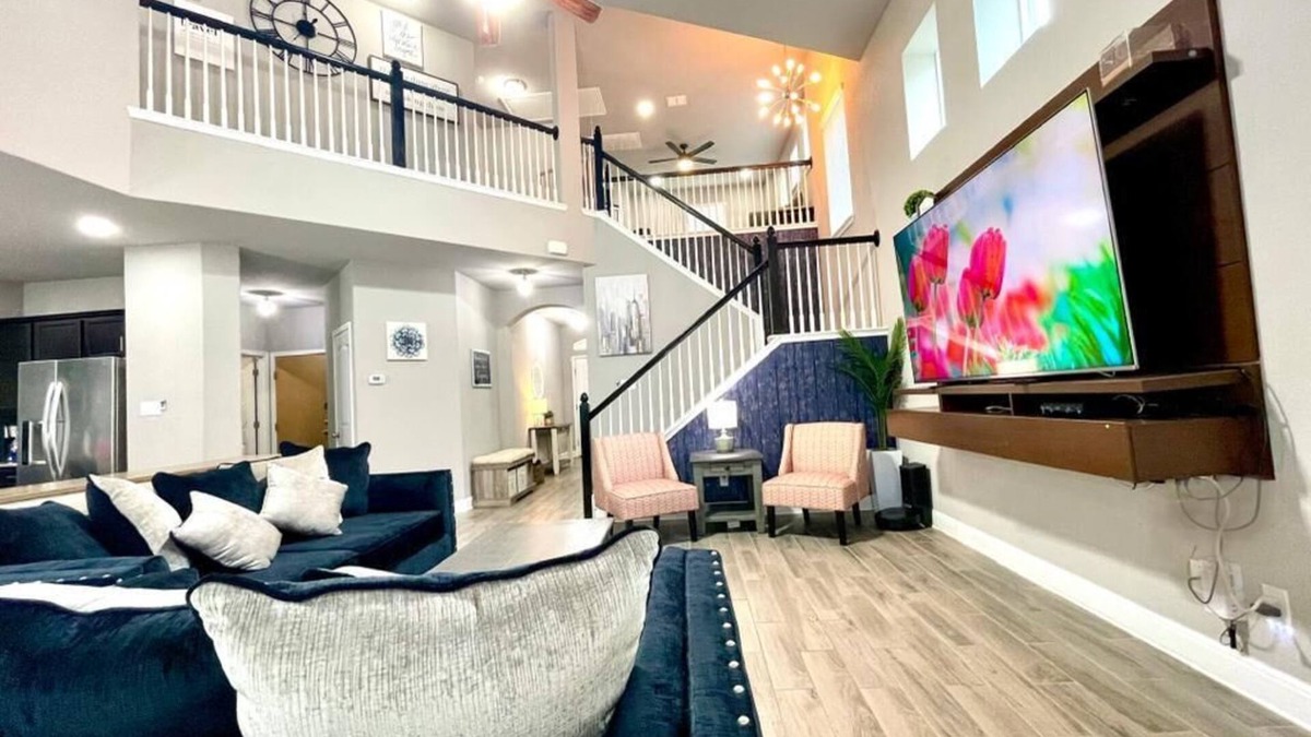 San Antonio House | Family Luxury Retreat near Sea World