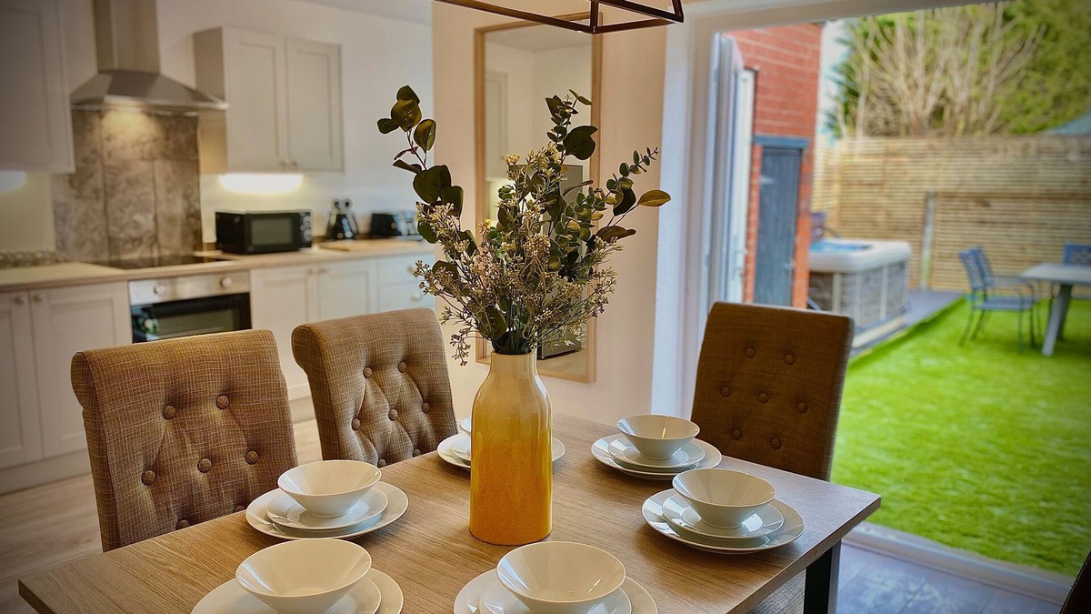 Blackpool House | Family modern 3 Bed Hot Tub House in Blackpool