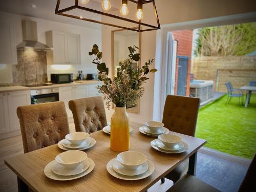 Blackpool House | Family modern 3 Bed Hot Tub House in Blackpool