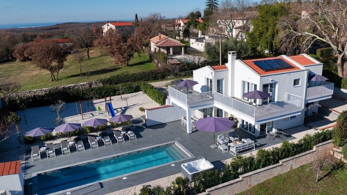 Baderna Villa | Family Oasis Belladonna