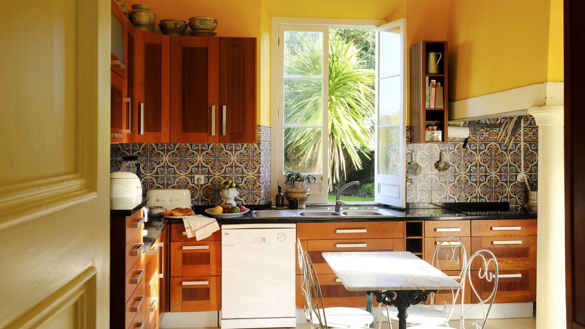 Varzea Villa | Family or Group Vacation for up to 8 person