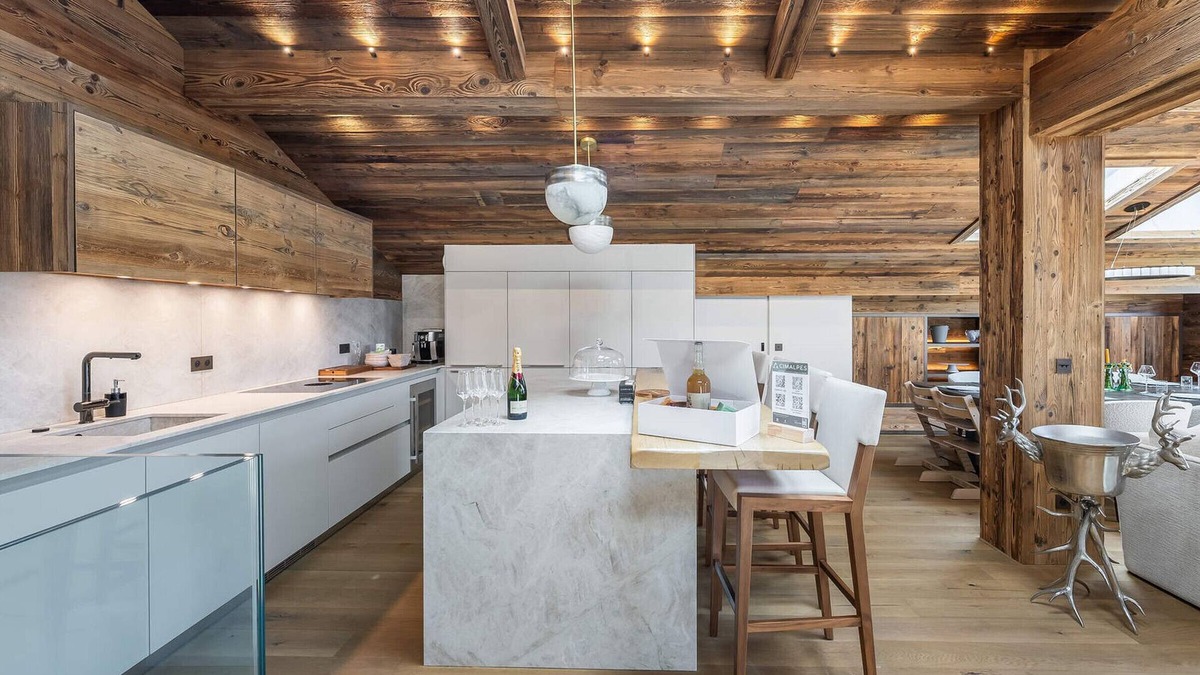 Megeve Apartment | Family penthouse with pool, hammam, sauna and parking in Megève