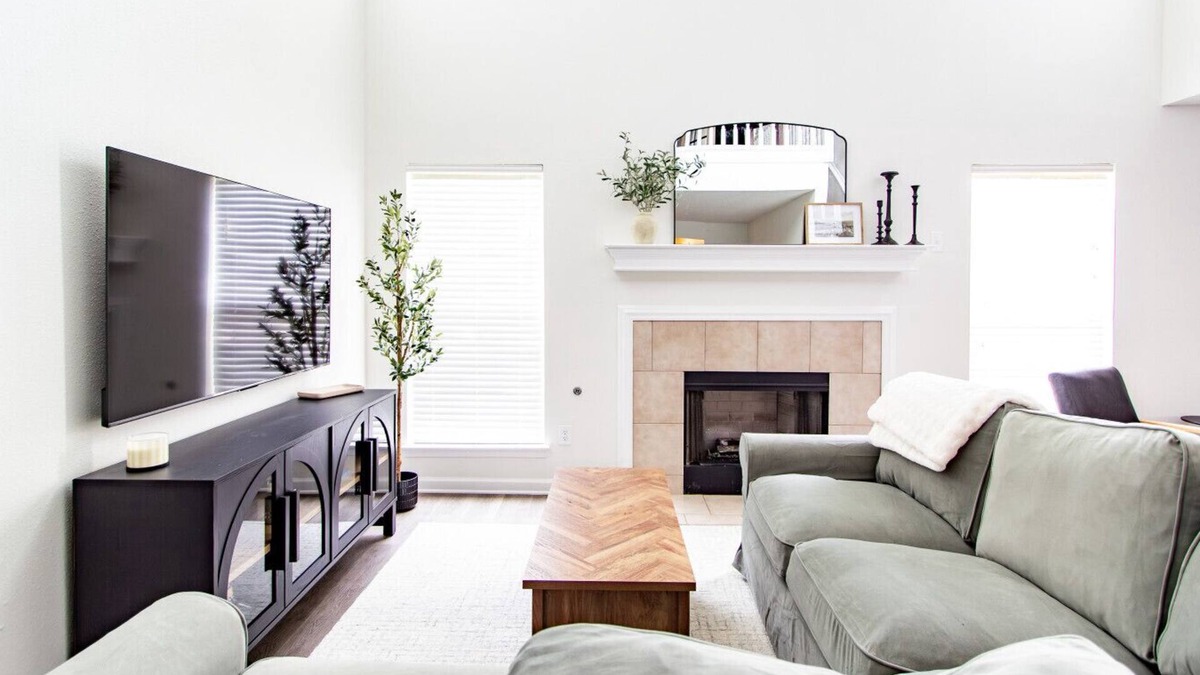 Olive Branch House | Family & Pet Friendly Hideaway | Game Loft + Private Yard