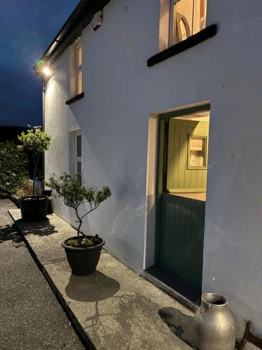 Shiplake House | Family-Pet Friendly-Sleeps 8-Hot Tub-Sauna