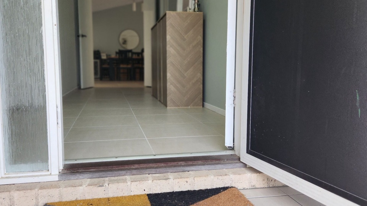 Worrigee House | Family & Pet-Friendly, Large Home Surrounded by Ocean, Wine & Country