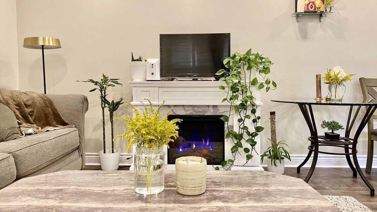 Durham Region House | Family/Pet friendly Luxurious bungalow spacious backyard for perfect staycation