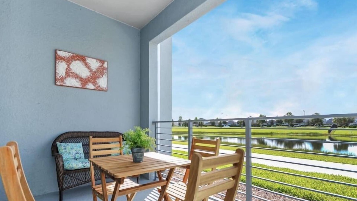 Kissimmee Condo | Family place with gorgeous view, 4 miles to DISNEY