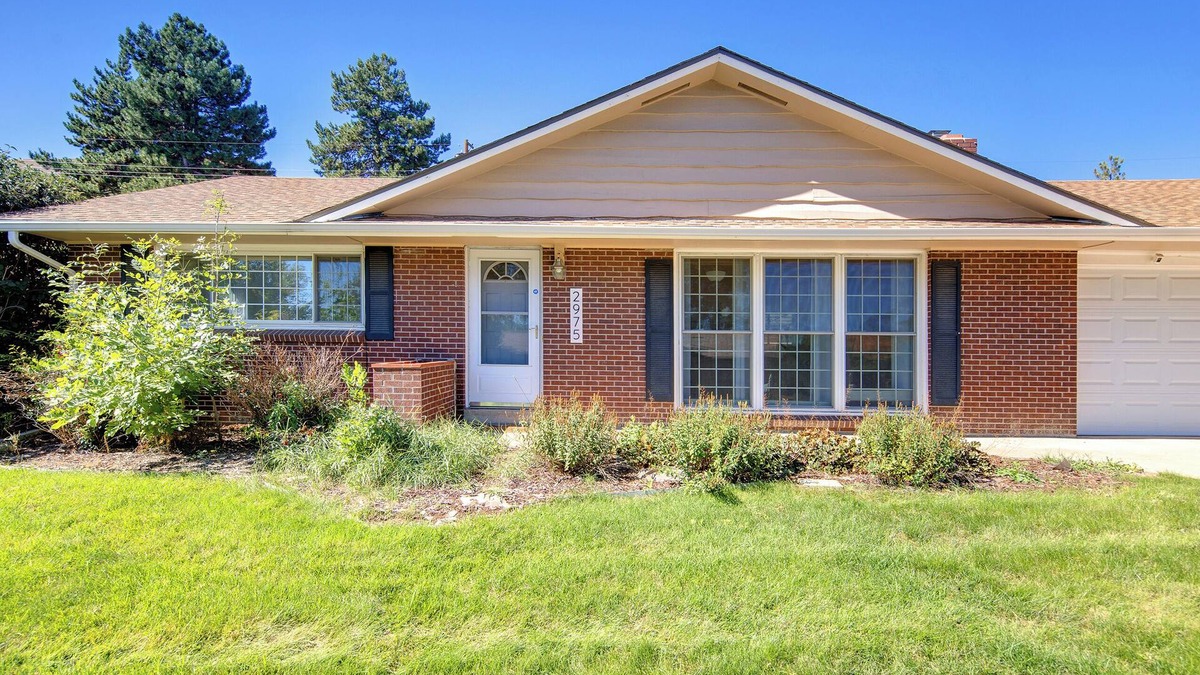 Lakewood House | Family Retreat! Quiet - ☀By Denver & Mountains☀, New Hot Tub! Sleeps 10!