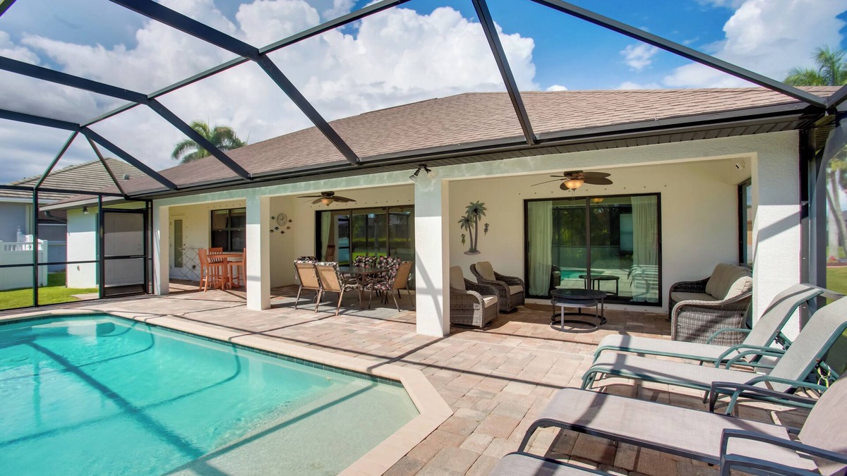Pelican House | Family Retreat w/Backyard Oasis in Cape Coral!