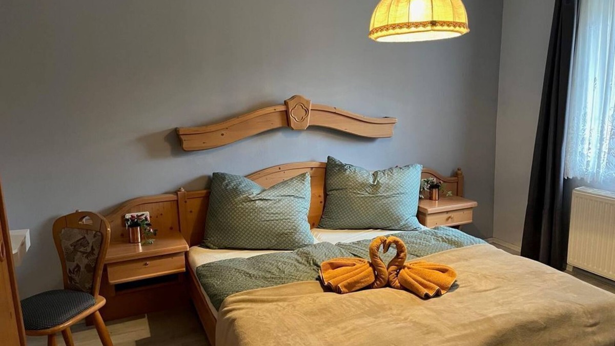 Mallnitz Bed & Breakfast | Family room 6 - Pension Edlinger
