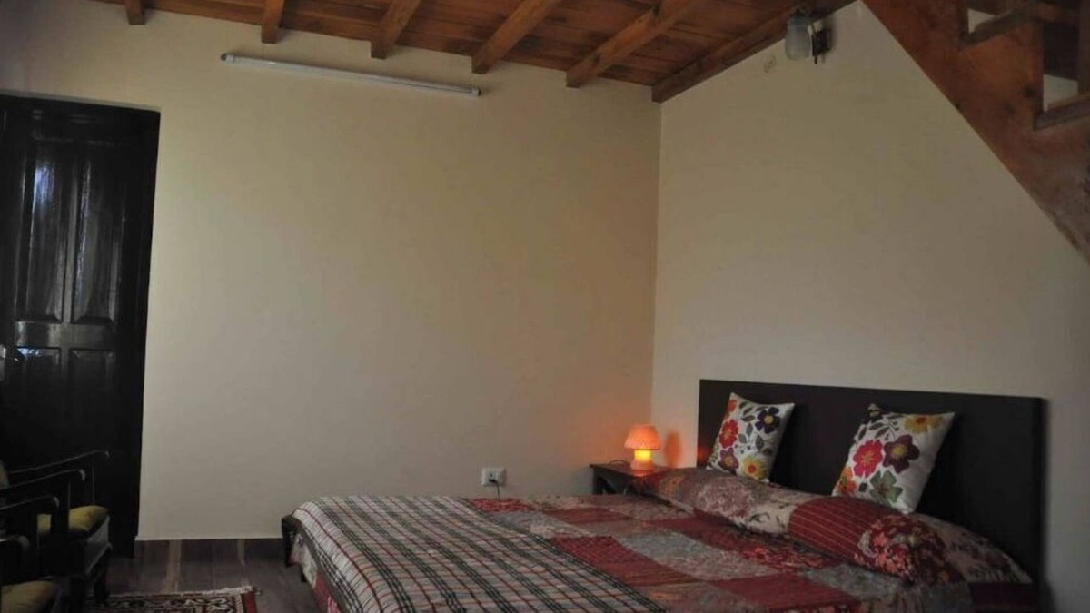Nathuakhan Bed & Breakfast | Family Room @ Calm Cottages, Nathuwakhan
