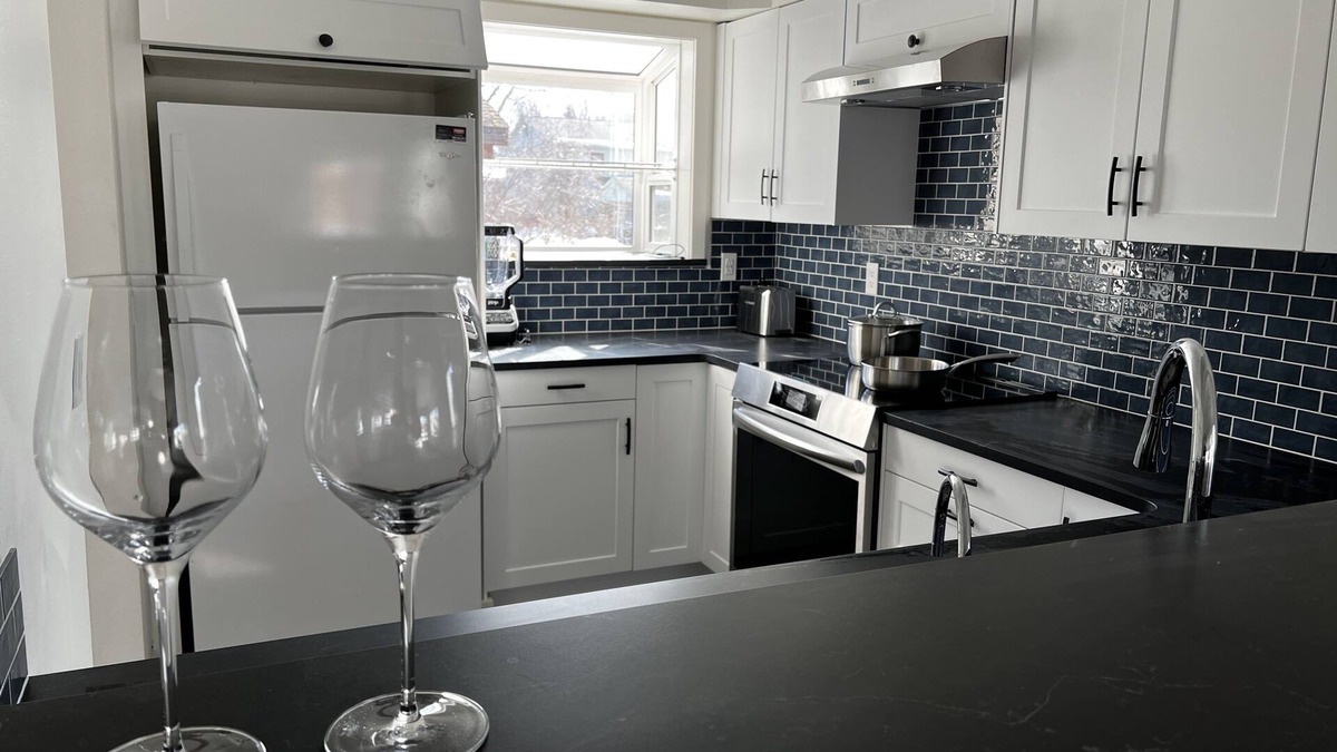Turnagain House | Family sized home minutes from the airport. Your Alaska base camp!