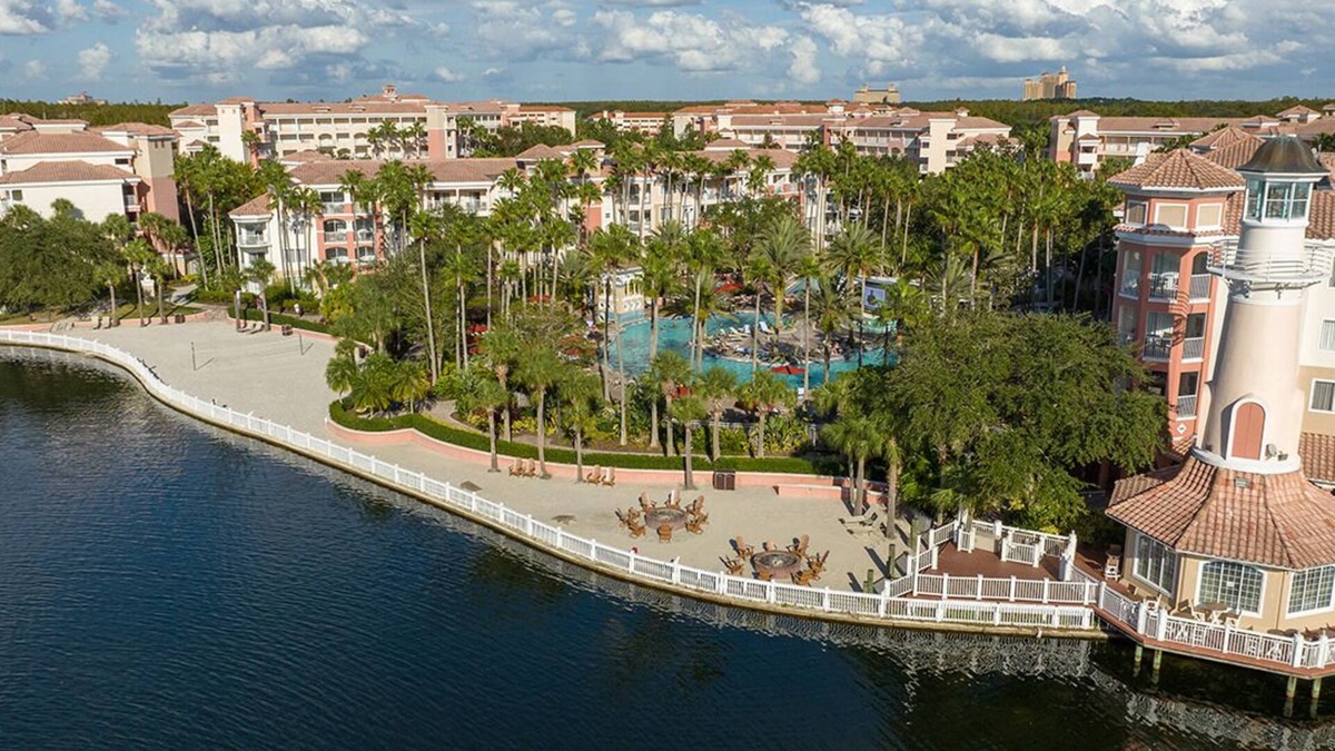 Williamsburg Villa | Family sized villa near theme park & attractions with amenities galore.