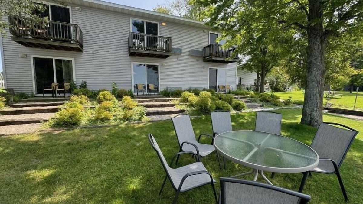 Lake City Apartment | Family Stay - 4 Cozy Combined Studios