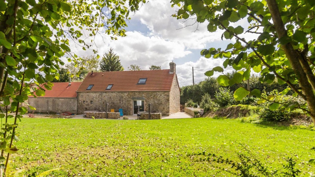 Tollevast Cottage | Family stone cottage with garden, spa, and children's games