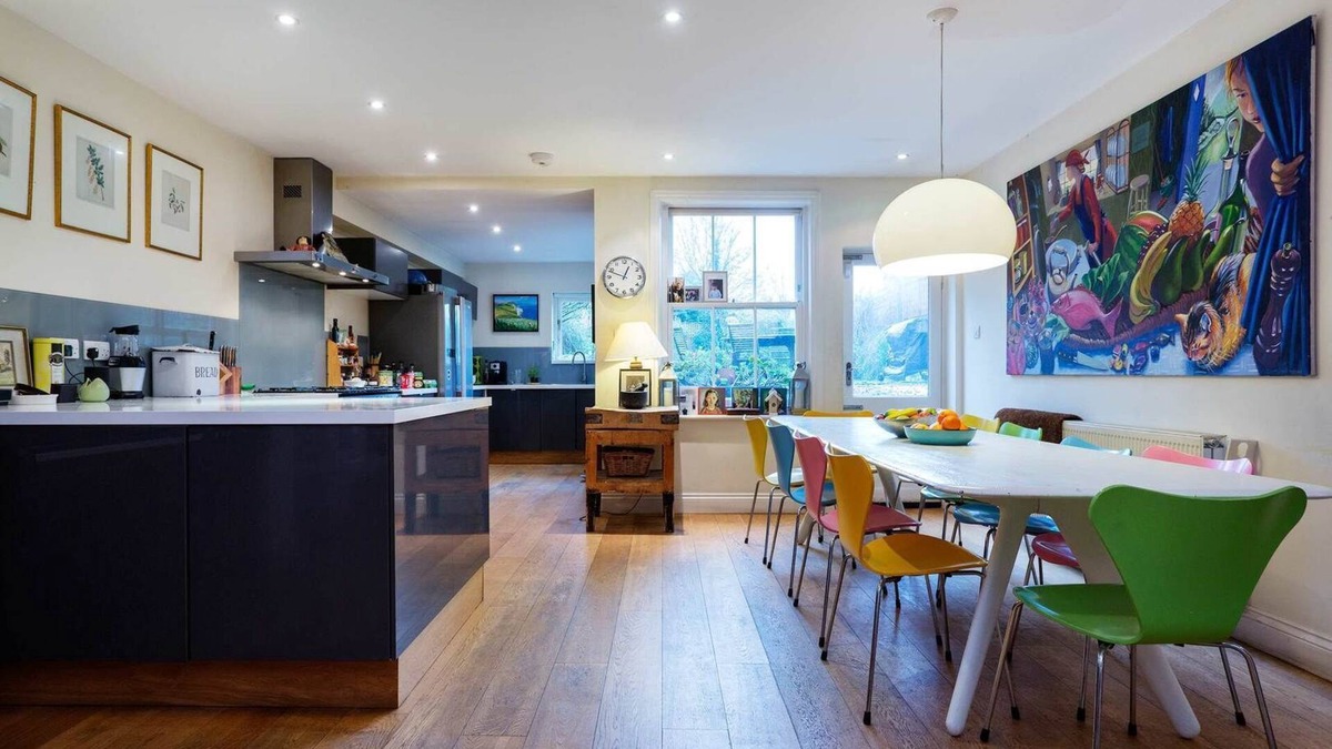 Ravenscourt Park House | Family Style by Ravenscourt Park, by Veeve