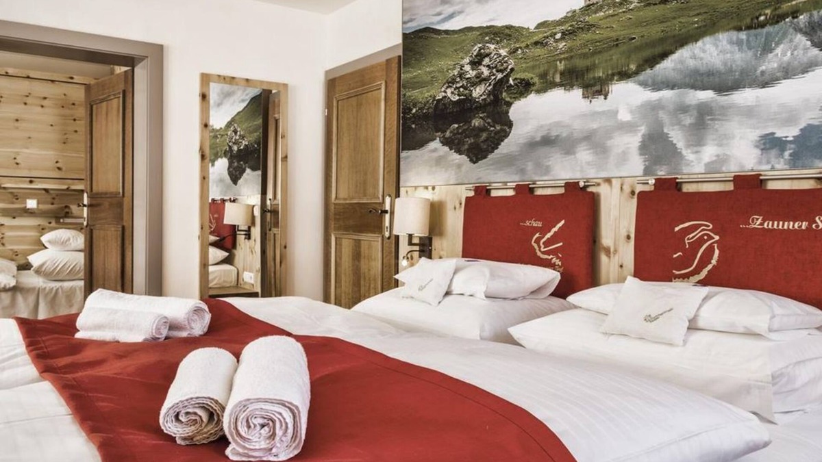Mauterndorf Bed & Breakfast | Family suite with extra bedroom & children's room - Schau s' Lüftenegger Apart