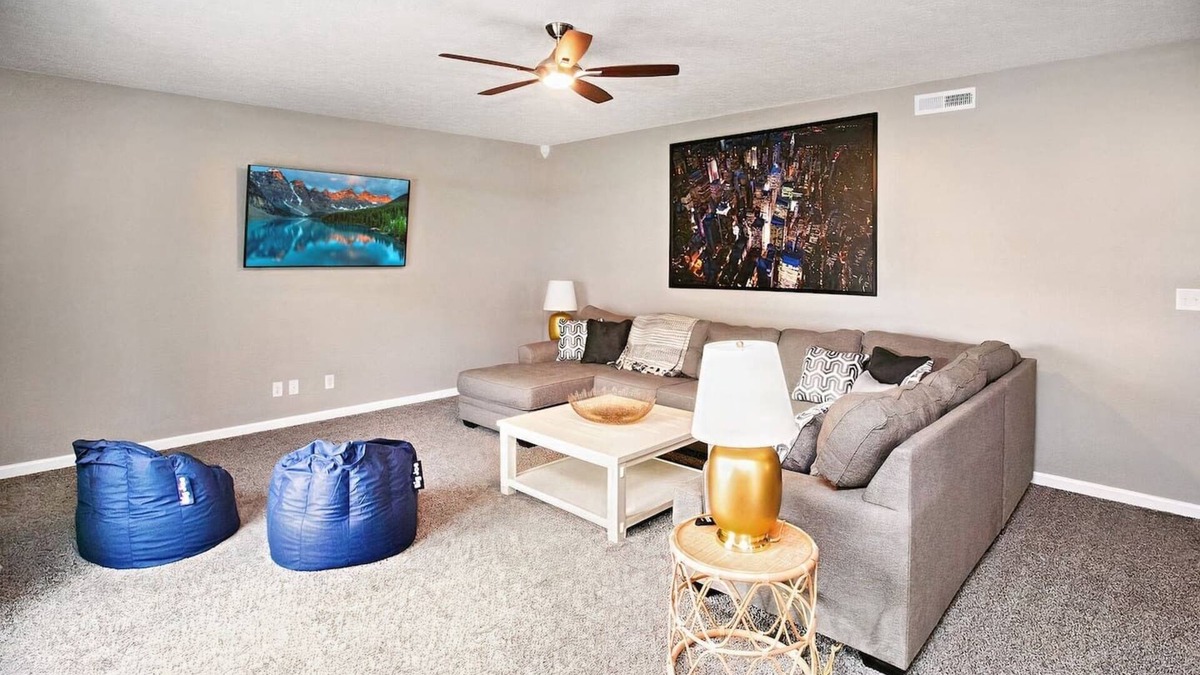 Westfield House | Family/Team Stay/5 Min. to Grand Park/PS4/XBOX