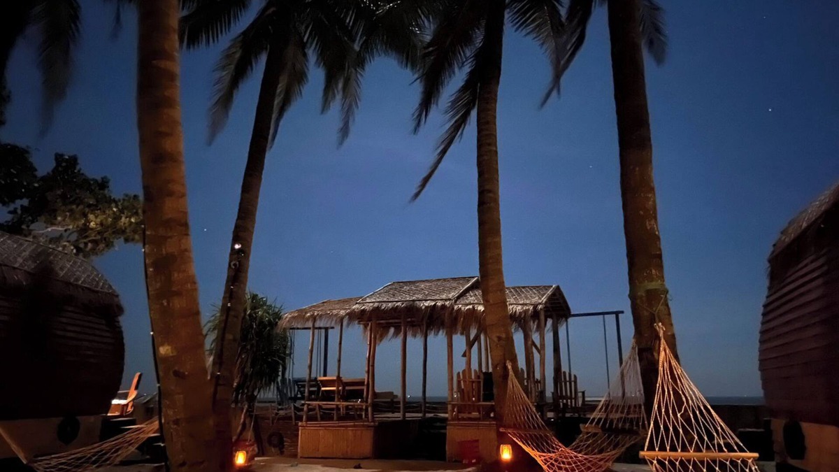 Saint Martin's Island Hotel | Family Time Beach Resort