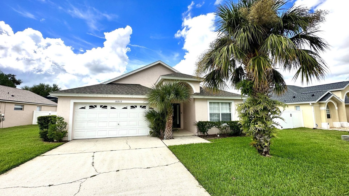 Orange Tree House | Family time, quiet relaxation, Florida fun. Pool Home at Orange Tree