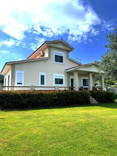 Milos Villa | Family villa