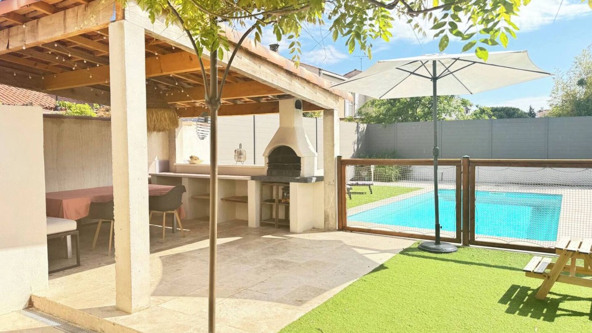 Lattes Villa | Family villa with pool 10min from MPL (train station and airport) and beaches