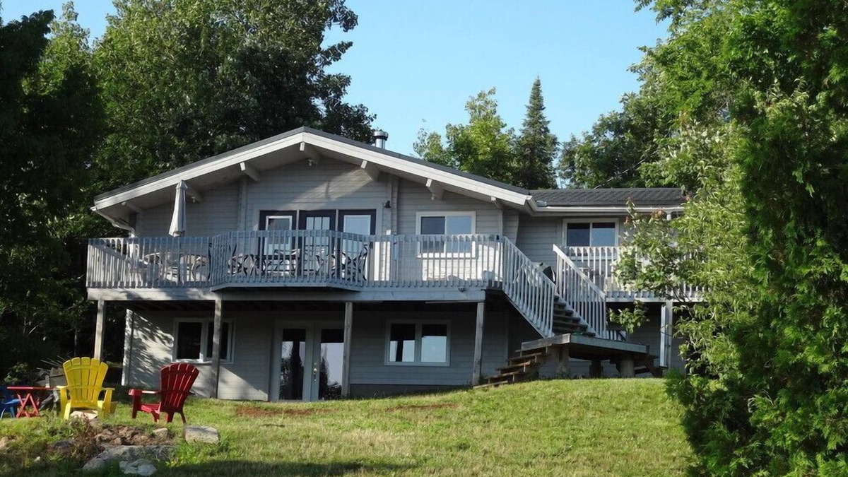 McKellar Cottage | Family Waterfront Cottage - McKellar, Ontario