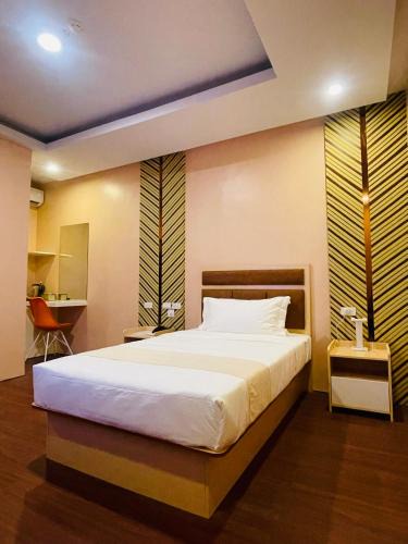 Malabanias Hotel | Famous Maple Hotel