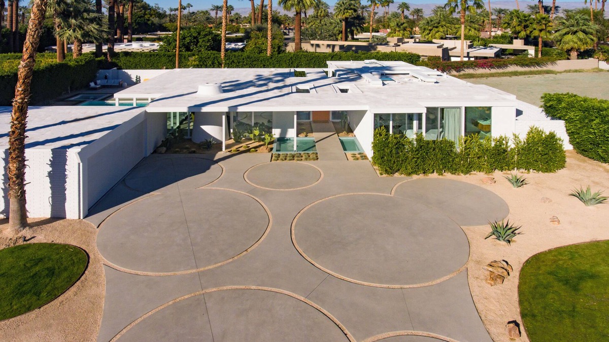 Indian Wells House | Famous Published Historic William Cody Home Indian Wells-Super Close to TENNIS