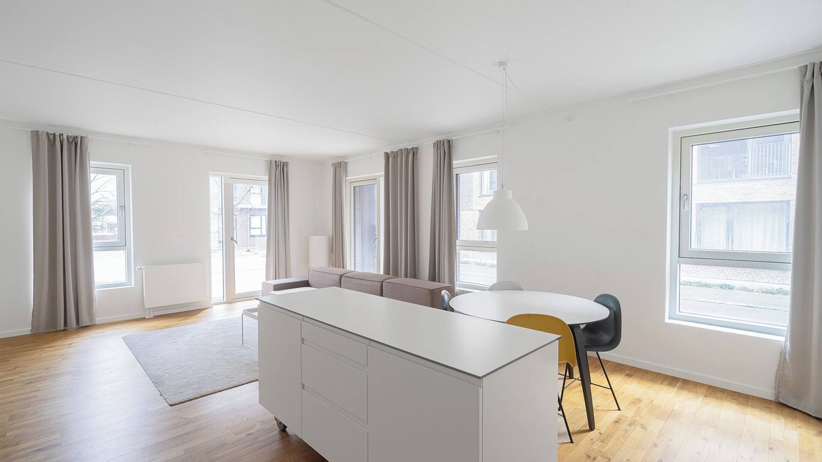 Amager Apartment | Fantastic 3-BR apartment w/french balconies - 149