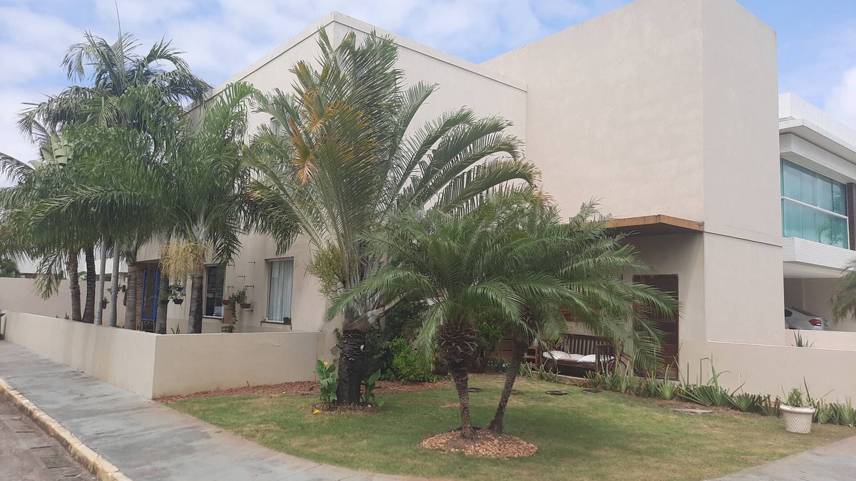 Atalaia House | Fantastic 4-bedroom house in gated community 2 minutes from the beach!