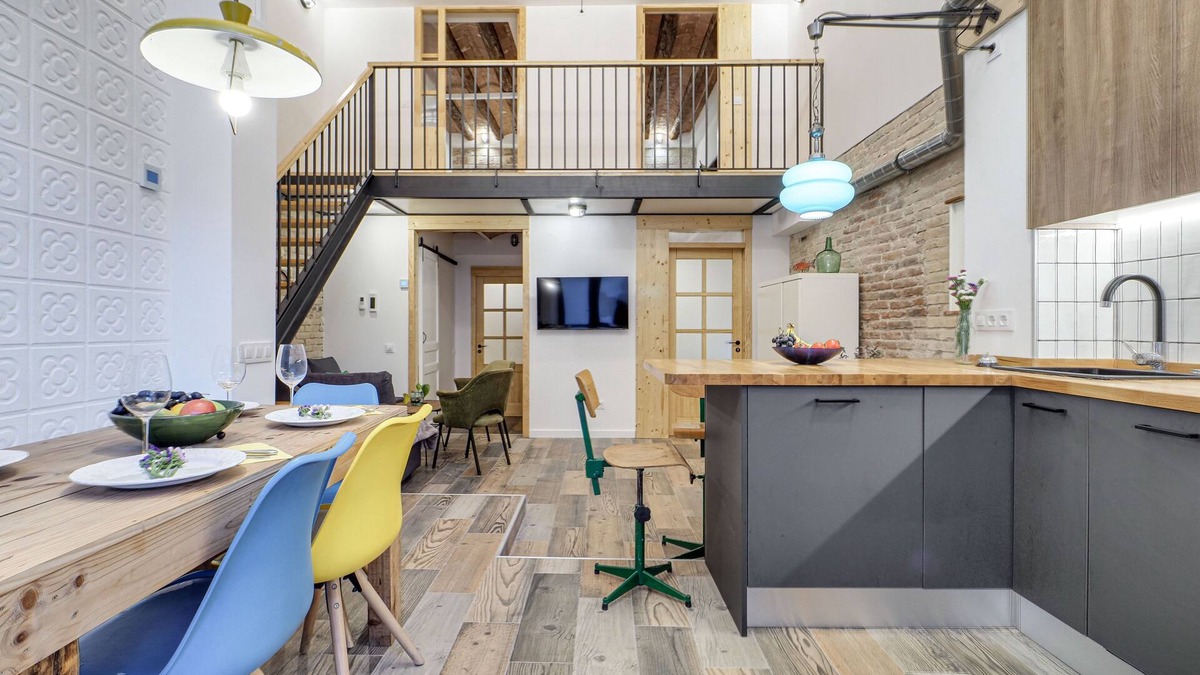 El Poble-sec Apartment | Fantastic 4 room loft in the center, 2 bathrooms