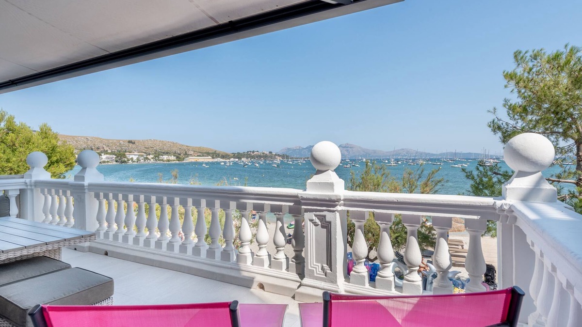 Puerto de Pollensa Apartment | Fantastic Apartment with Terrace, Seaview, Air Conditioning & Wi-Fi