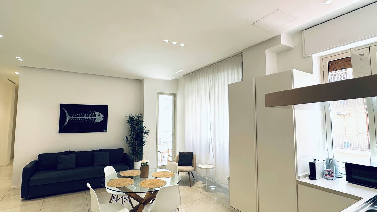 Ruggero Settimo Apartment | Fantastic Apartment in Historic Center - Palermo