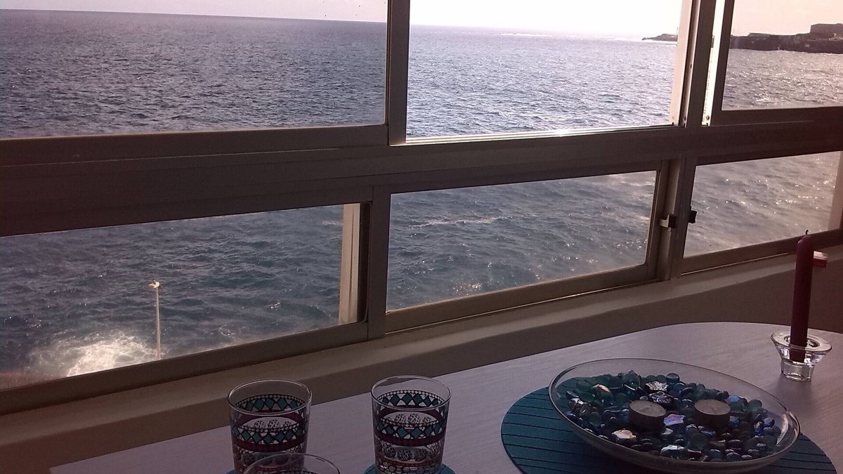 La Garita Apartment | Fantastic apartment on the seafront, with excellent sea views,