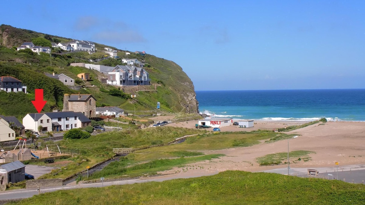 Porthtowan Cottage | FANTASTIC COTTAGE 60 METRES FROM BLUE FLAG SANDY BEACH
