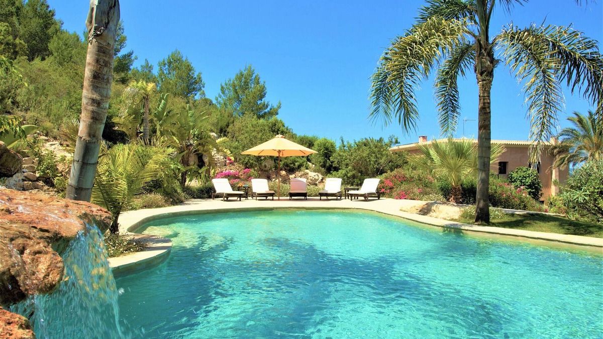 Santa Eulalia del Rio Villa | Fantastic Luxury Villa 'Sa Muntanya' with Guest House, Pool, Garden & Wi-Fi
