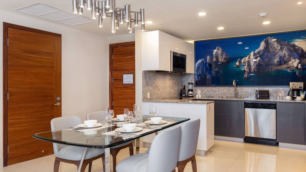 Santa Rosa Resort | Fantastic Getaway at Villa La Valencia in Cabo!