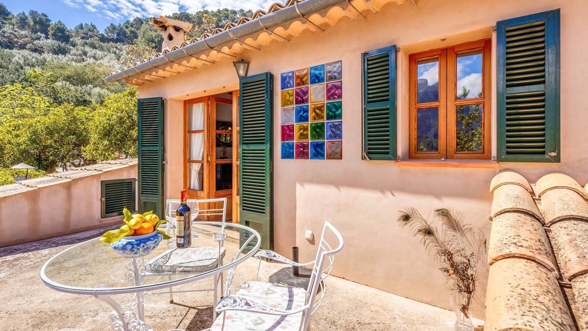 Soller House | Fantastic Holiday Home with Wi-Fi, Air Conditioning and Rooftop Terrace with Panoramic View