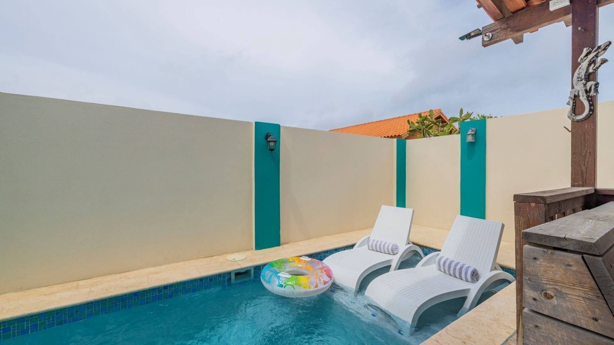 Boroncana Villa | Fantastic home with private pool! Close to everything!