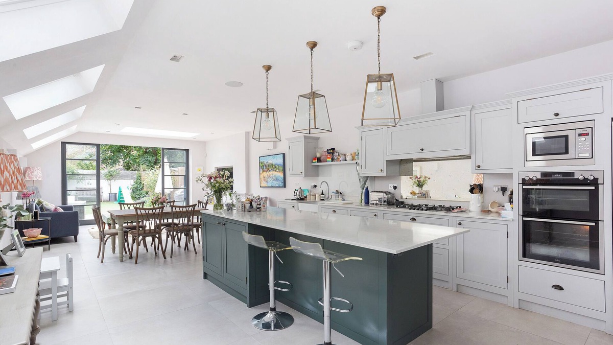 Hammersmith and Fulham House | Fantastic house w/garden close to river Thames & parks