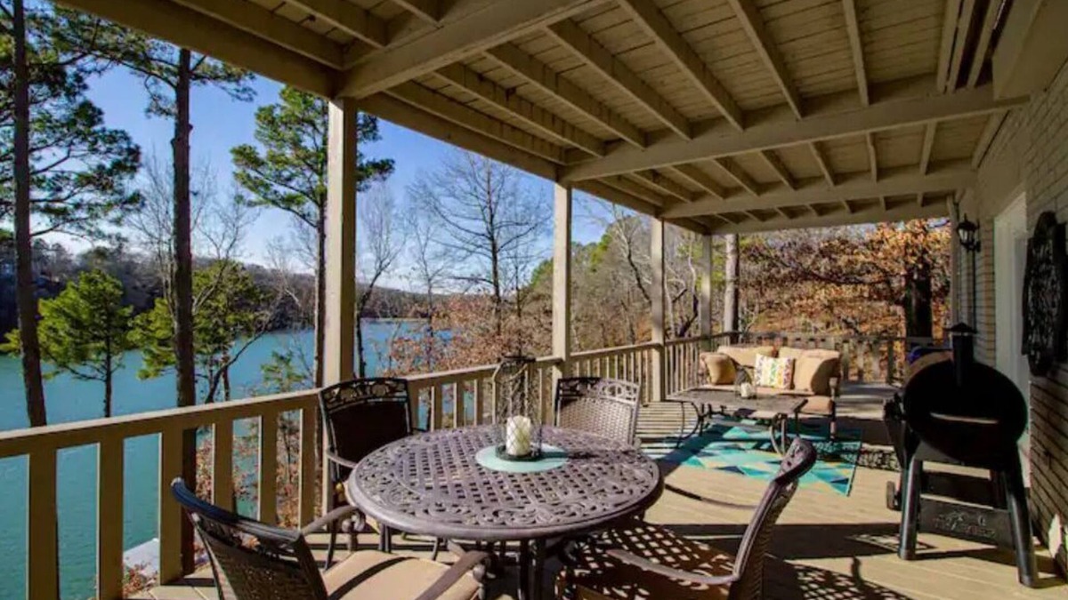 Bella Vista House | Fantastic Lake View! Has a king bed or a twin bed set up, your choice.