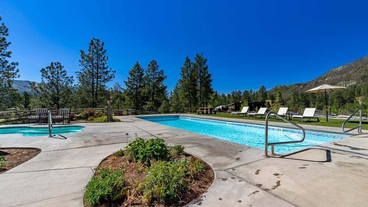 Purgatory Resort | Fantastic New Studio, Resort Setting, Pool, Hot Tub, A/C, Golf Privileges!