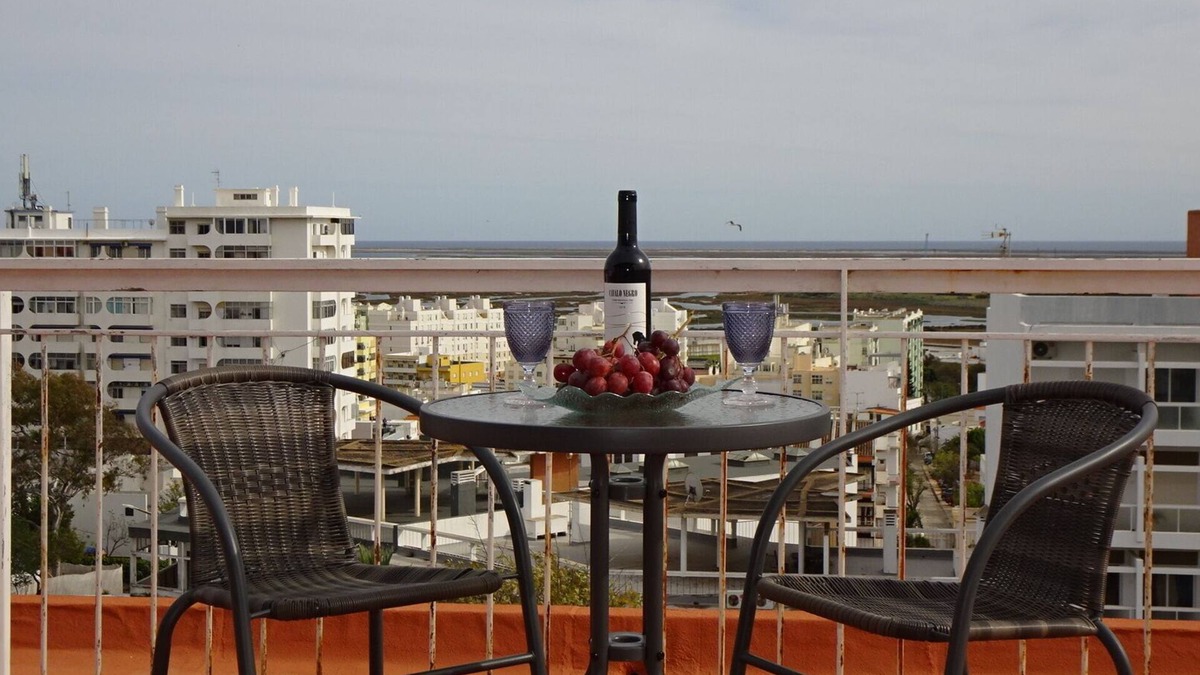Se Apartment | Fantastic studio with sea and city views